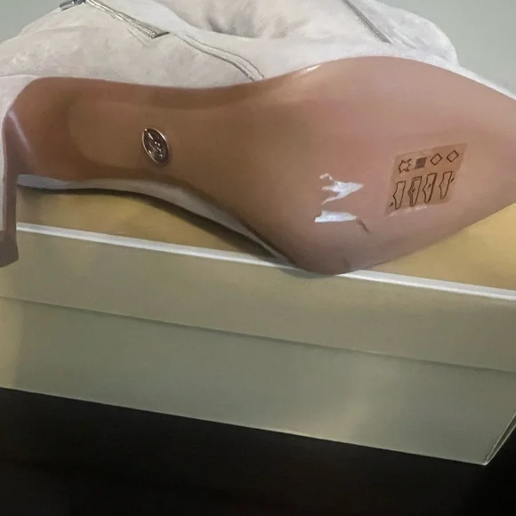 Michael Kors Keke Light Gray Suede Boots - Picture 8 of 9